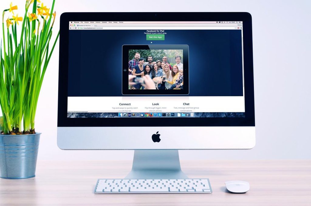 Stappen voor het openen van een succesvolle webwinkel met platformkeuze, contentcreatie en marketing